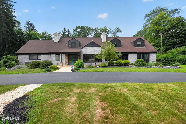 4545 Indian Road, Ottawa Hills, OH 43615