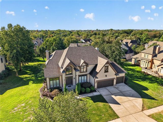 4549 W 141st Terrace, Leawood, KS 66224