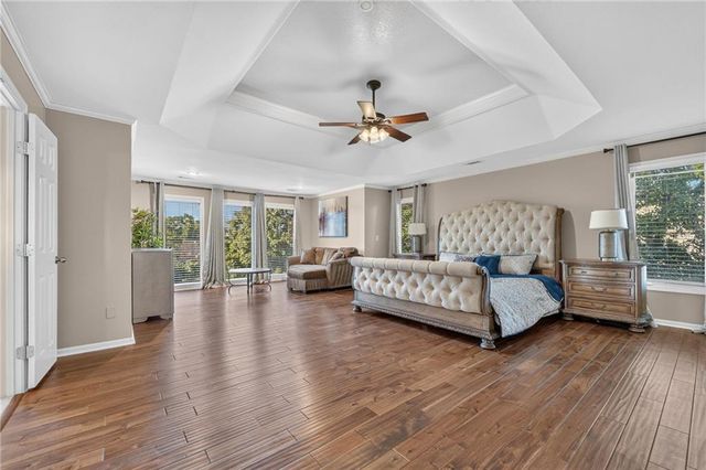 4549 W 141st Terrace, Leawood, KS 66224
