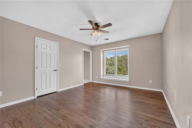 4549 W 141st Terrace, Leawood, KS 66224