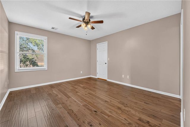 4549 W 141st Terrace, Leawood, KS 66224