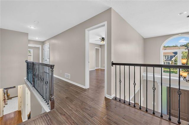 4549 W 141st Terrace, Leawood, KS 66224