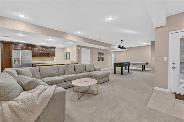 4549 W 141st Terrace, Leawood, KS 66224