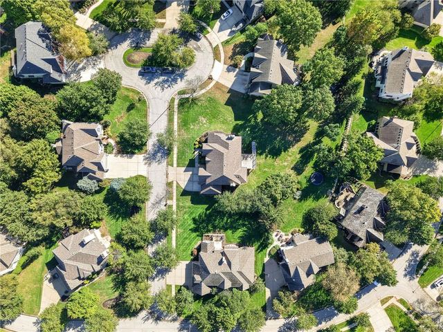 4549 W 141st Terrace, Leawood, KS 66224