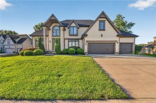 4549 W 141st Terrace, Leawood, KS 66224