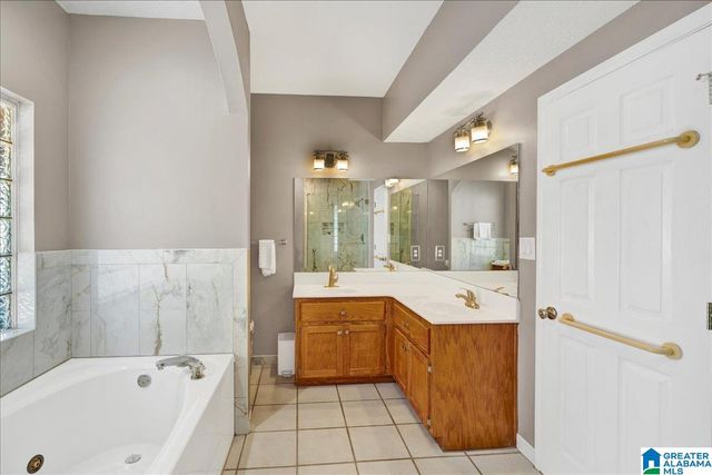 100 VICTORIA STATION, Maylene, AL 35114