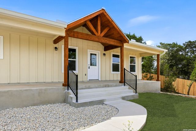 684 Appaloosa, Fischer, TX 78623