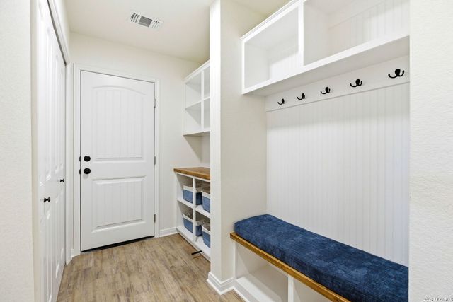 684 Appaloosa, Fischer, TX 78623