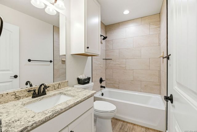 684 Appaloosa, Fischer, TX 78623