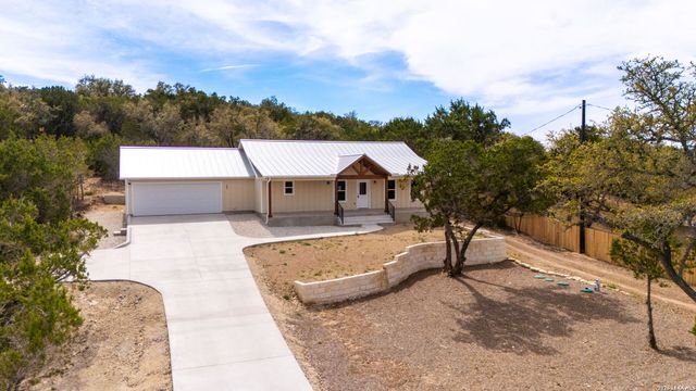 684 Appaloosa, Fischer, TX 78623