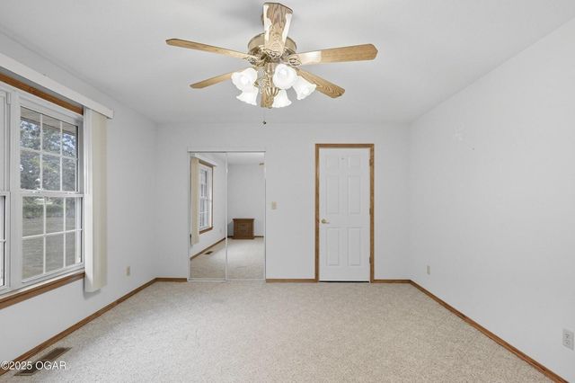 13194 Kirkwood Lane, Neosho, MO 64850