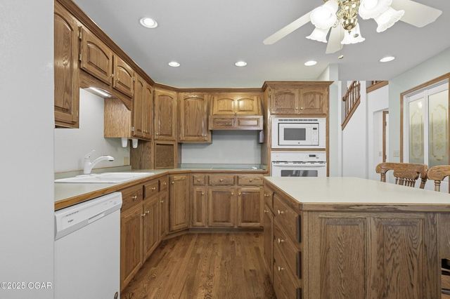 13194 Kirkwood Lane, Neosho, MO 64850