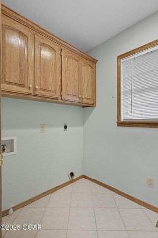 13194 Kirkwood Lane, Neosho, MO 64850