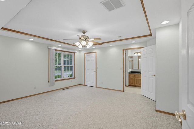 13194 Kirkwood Lane, Neosho, MO 64850