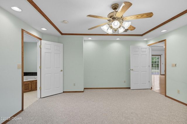 13194 Kirkwood Lane, Neosho, MO 64850