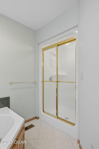 13194 Kirkwood Lane, Neosho, MO 64850