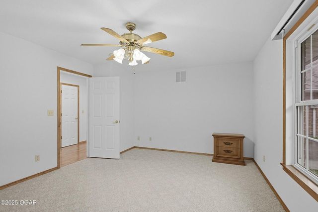 13194 Kirkwood Lane, Neosho, MO 64850