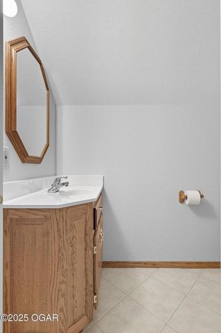 13194 Kirkwood Lane, Neosho, MO 64850