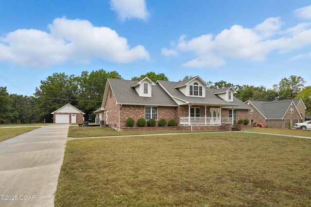 13194 Kirkwood Lane, Neosho, MO 64850