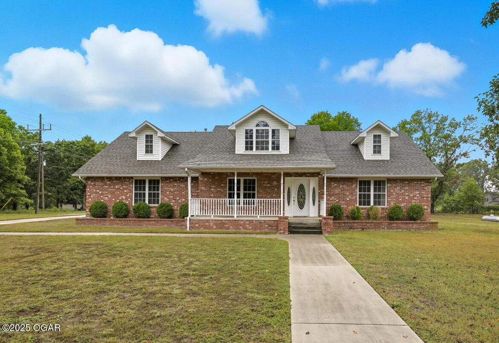 13194 Kirkwood Lane, Neosho, MO 64850