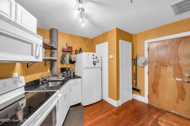 21 N Front Street Unit 2e2, Wilmington, NC 28401