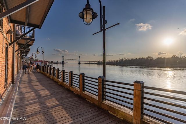 21 N Front Street Unit 2e2, Wilmington, NC 28401