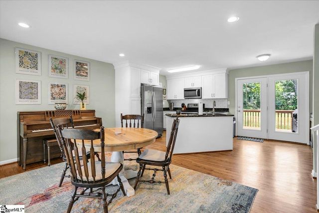 25 Amy Lane, Taylors, SC 29687