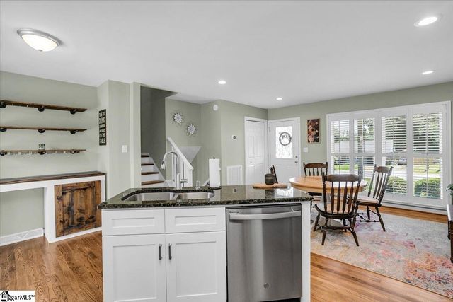 25 Amy Lane, Taylors, SC 29687