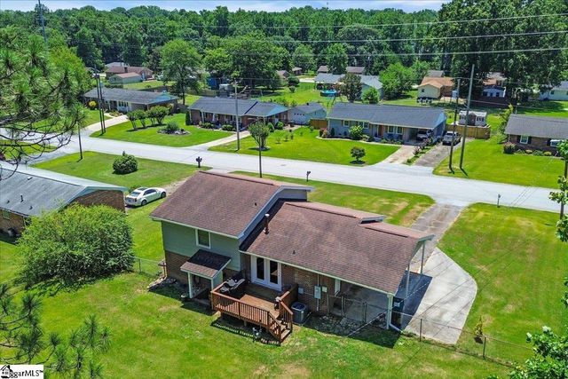25 Amy Lane, Taylors, SC 29687