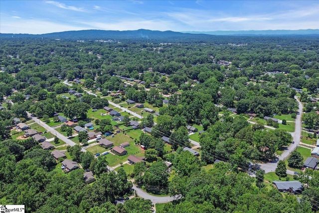 25 Amy Lane, Taylors, SC 29687