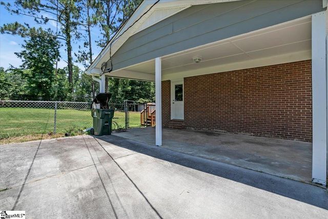 25 Amy Lane, Taylors, SC 29687