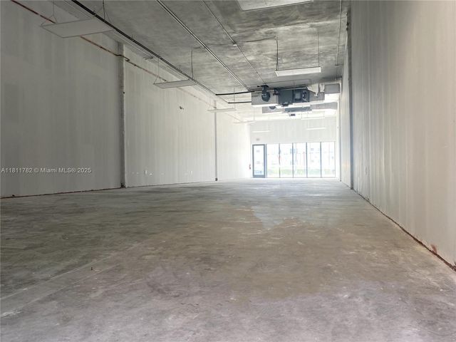 300 SW 17th Ave 4, Miami, FL 33135