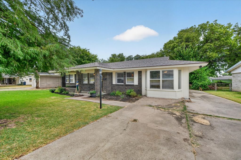 5500 Wheaton Drive, Fort Worth, TX 76133 — photo 2