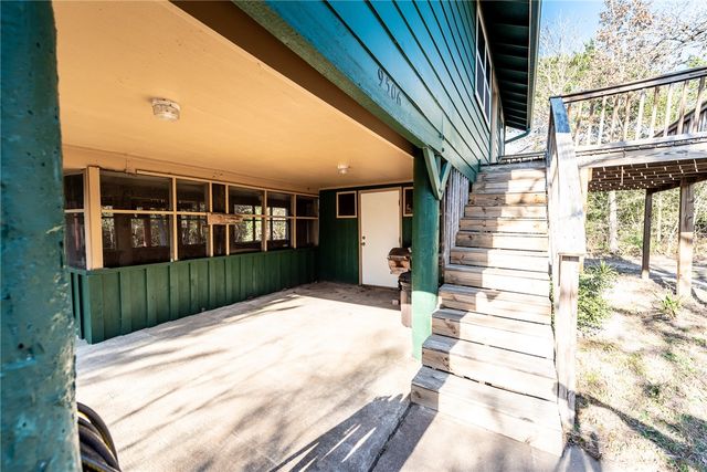 9506 Sommerville Terrace, Burton, TX 77835