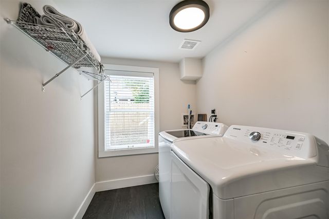 1715 30th Street, Galveston, TX 77550