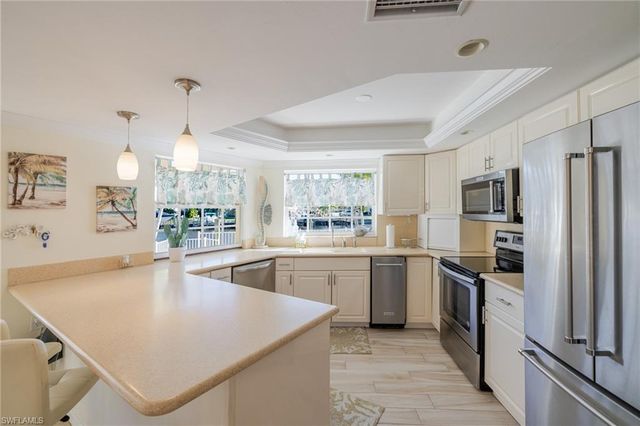 1755 SE 40th TER, Cape Coral, FL 33904