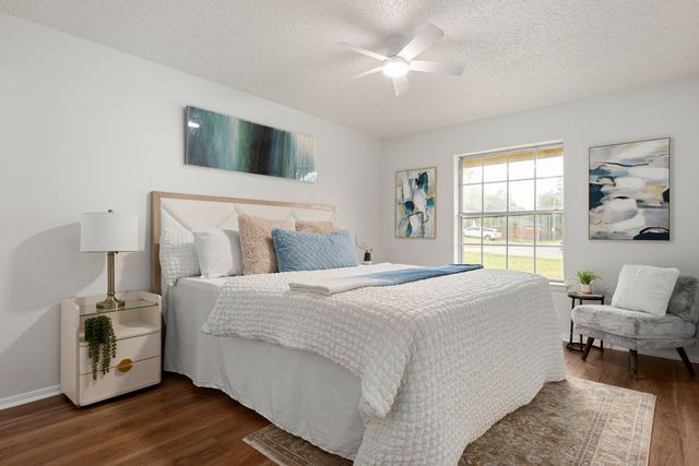 1709 Winchester Way, Bedford, TX 76022