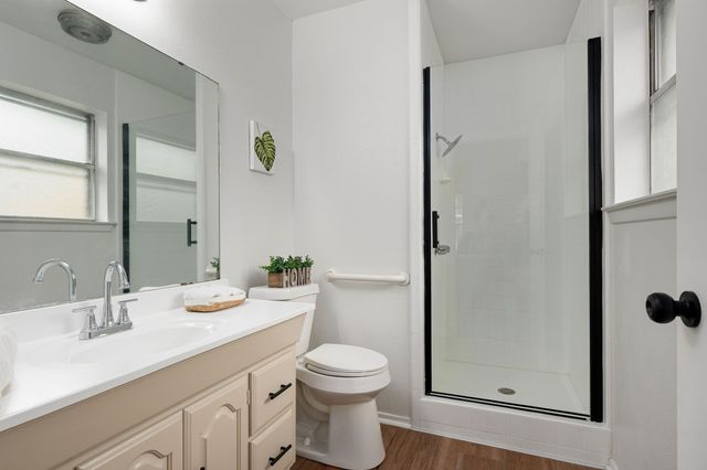 1709 Winchester Way, Bedford, TX 76022