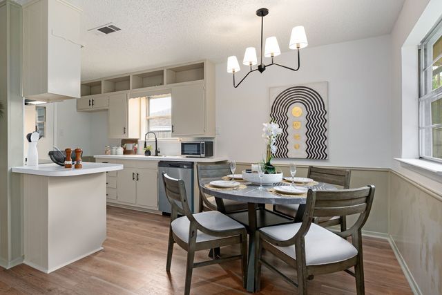 1709 Winchester Way, Bedford, TX 76022