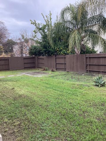 3484 Cathedral Cir, Stockton, CA 95212