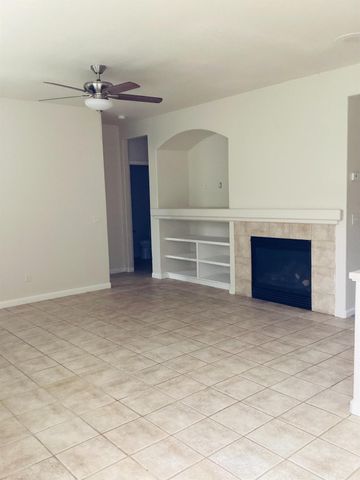 3484 Cathedral Cir, Stockton, CA 95212