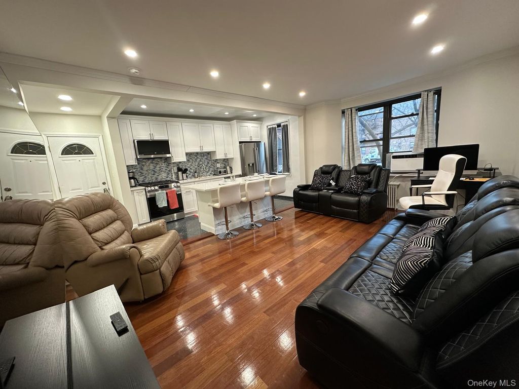 7713 Ditmars Boulevard 1, East Elmhurst, NY 11370