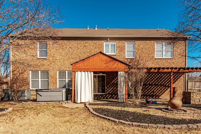 128 Rock Castle Dr, Lebanon, TN 37087