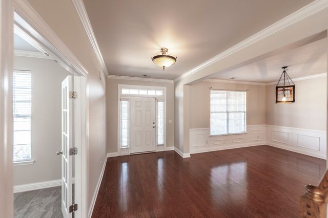 128 Rock Castle Dr, Lebanon, TN 37087