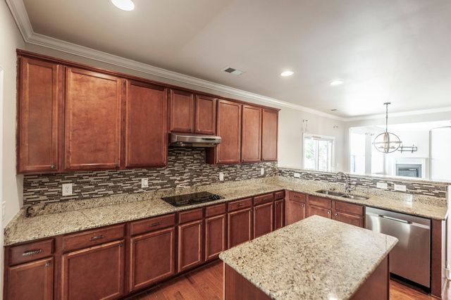 128 Rock Castle Dr, Lebanon, TN 37087