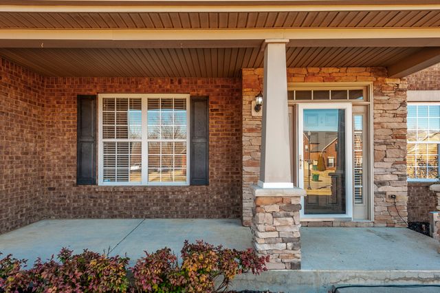 128 Rock Castle Dr, Lebanon, TN 37087