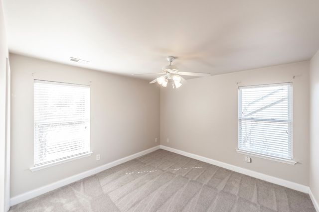 128 Rock Castle Dr, Lebanon, TN 37087