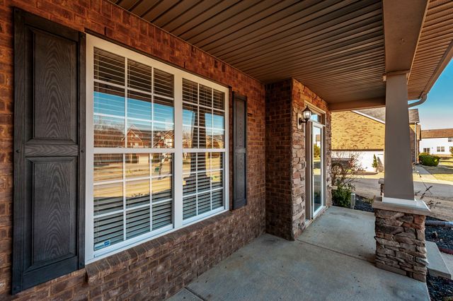 128 Rock Castle Dr, Lebanon, TN 37087