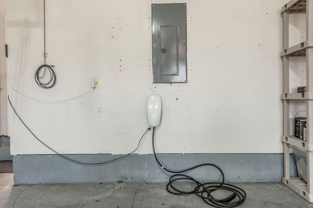 128 Rock Castle Dr, Lebanon, TN 37087