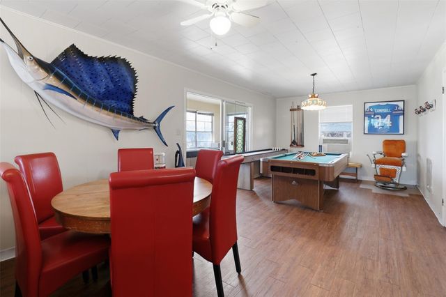 625 Deep Cove DR, Marble Falls, TX 78654